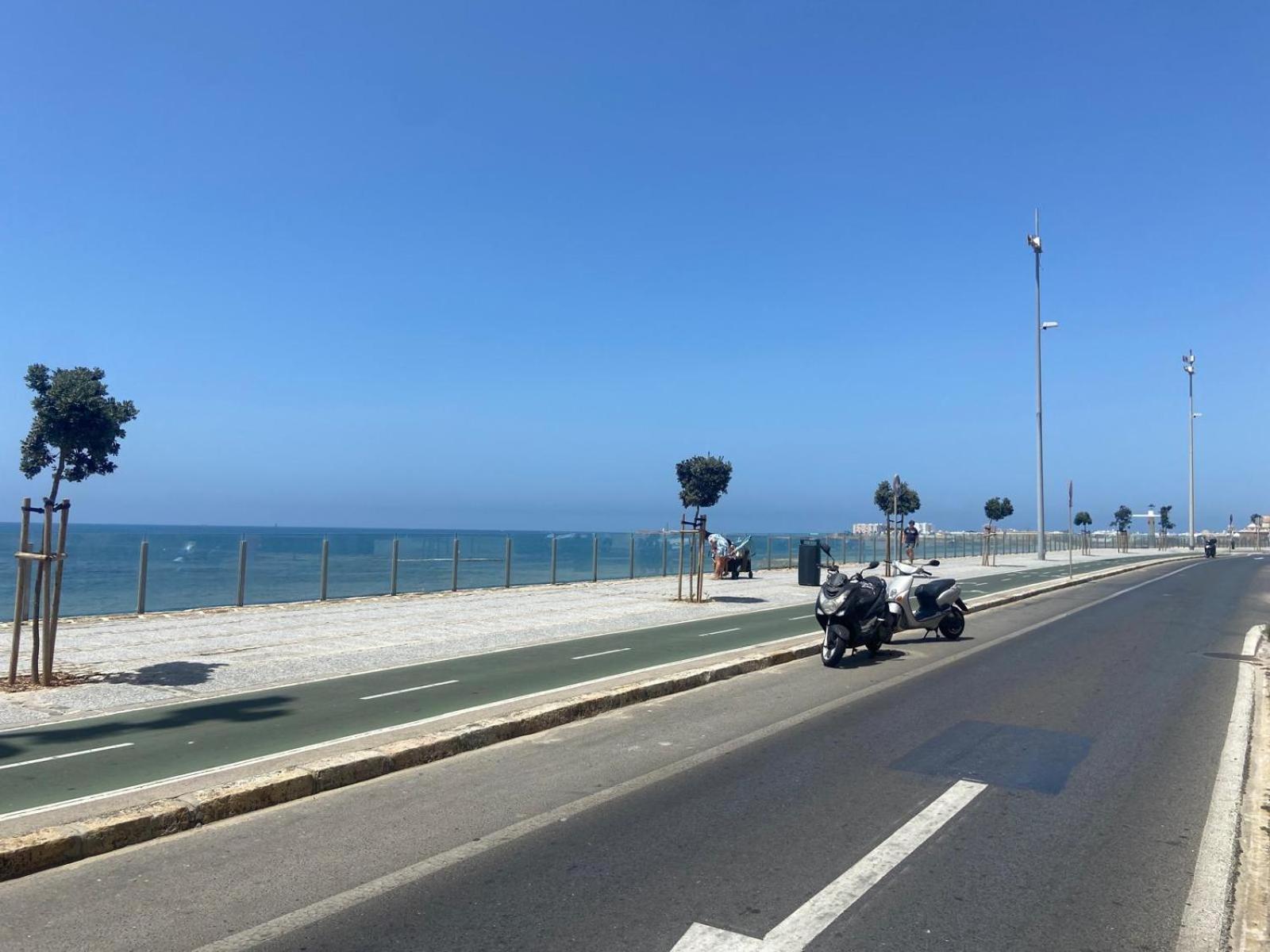 Apartamento A Pie De Playa Cádiz Kültér fotó